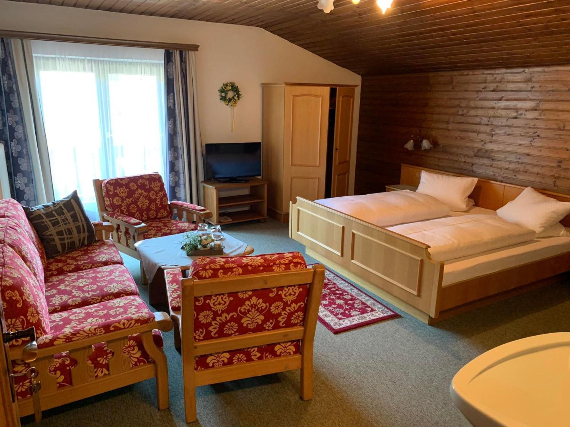 Gaestehaus Kastenhof Sankt Johann im Pongau Buitenkant foto